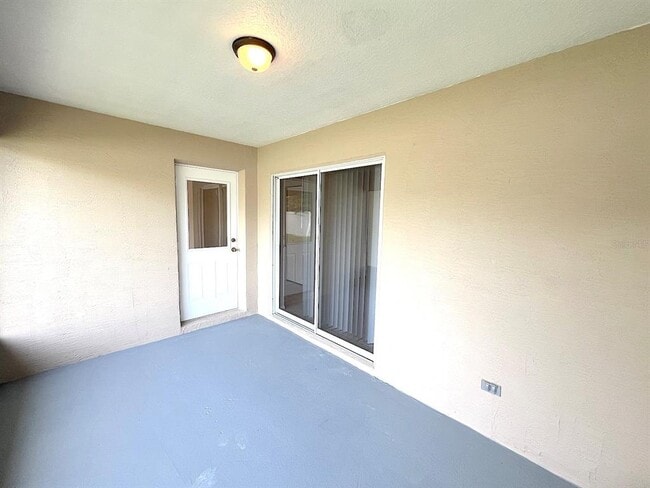 Building Photo - 14 Buttonwood Ln