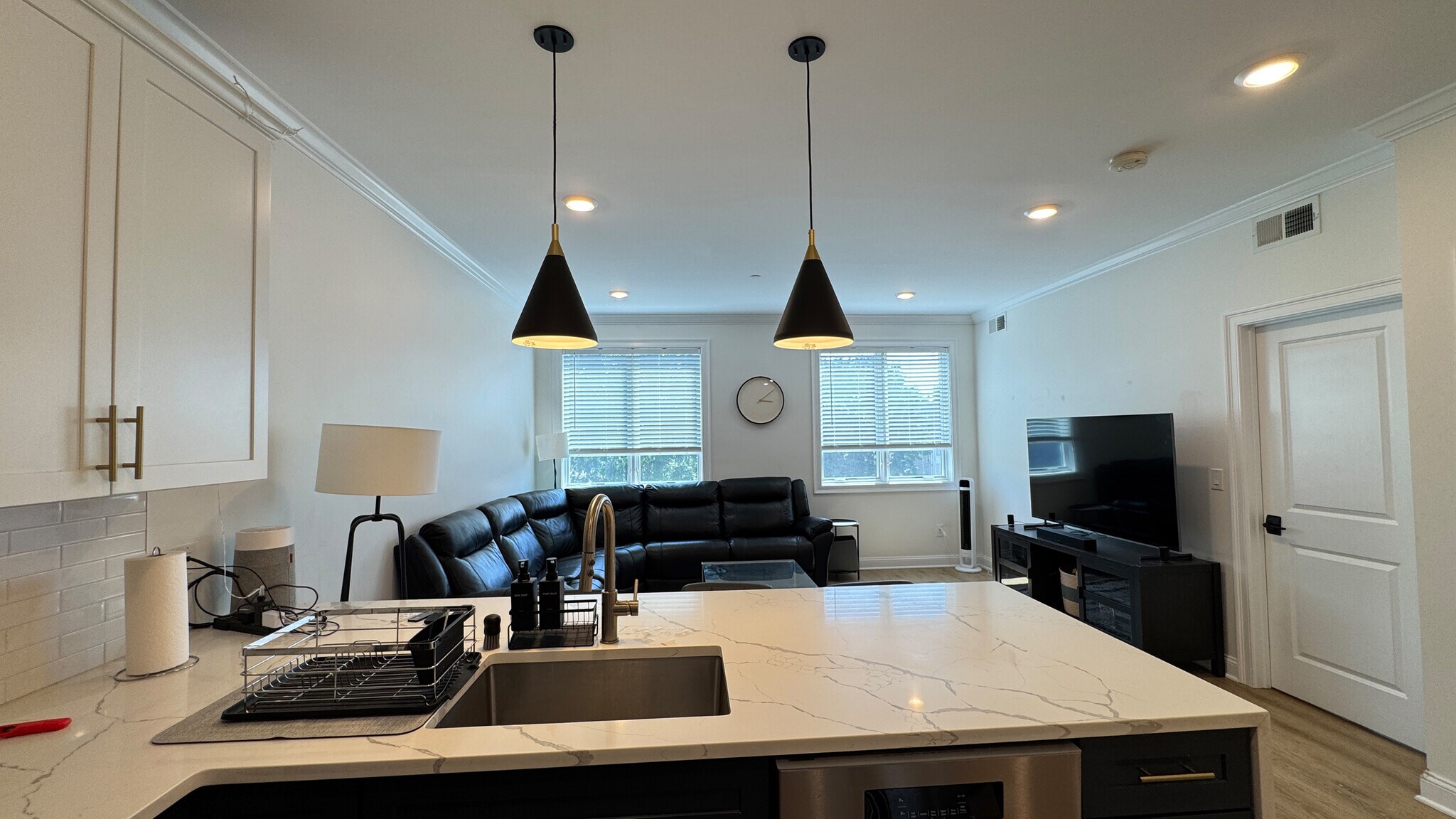 Kitchen/Dining - 4281 Washington St