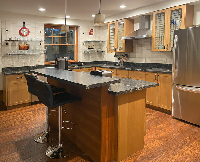 Kitchen Great Room - 722 Maple St