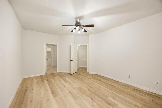 Building Photo - 21327 Colton Cove Dr