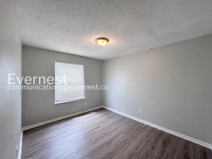 Building Photo - 2510 Corner Shoals Dr