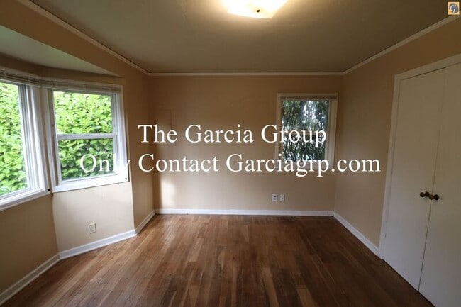 Building Photo - 6134 NE 17th Ave