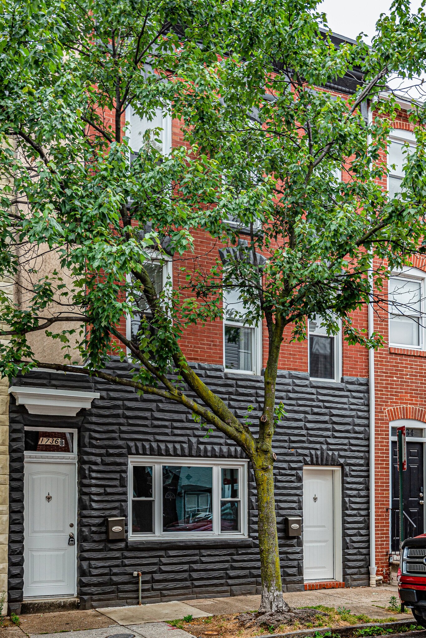 Building Photo - 1736 Light St