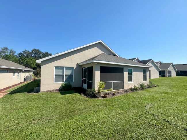 Building Photo - Osprey Pointe - Community Pool