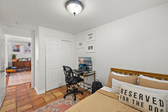 Building Photo - 20451 Sun Valley Dr