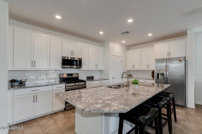 Building Photo - 9419 W Willow Bend Ln