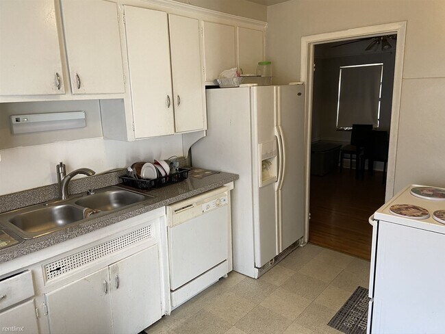 Building Photo - 3 br, 2.5 bath House - 17134 Sunderland Rd