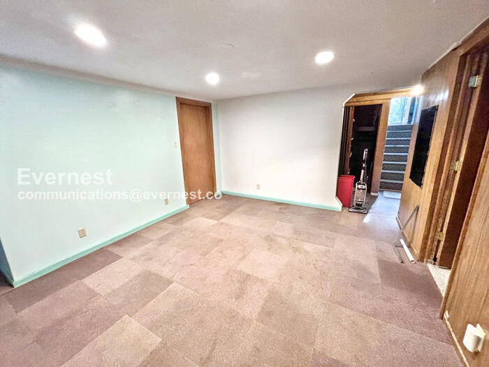 Building Photo - 3366 W 55th Pl