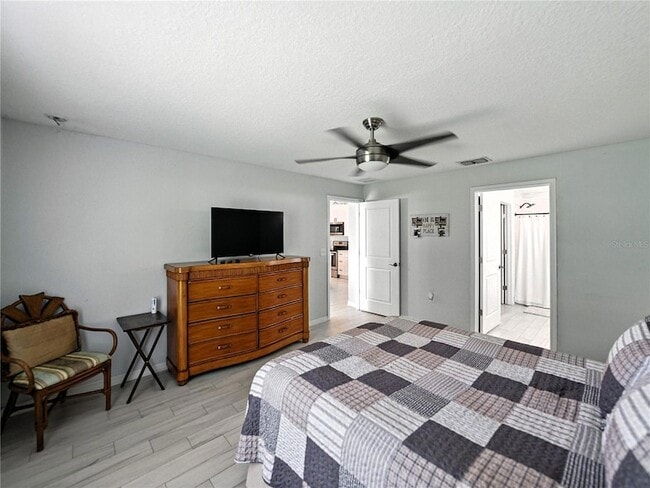 Building Photo - 149 Cascade Bend Dr