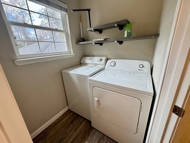 Building Photo - 2008 Marvin Ave