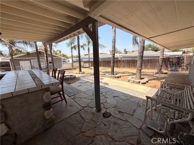 Building Photo - 258 E Hl