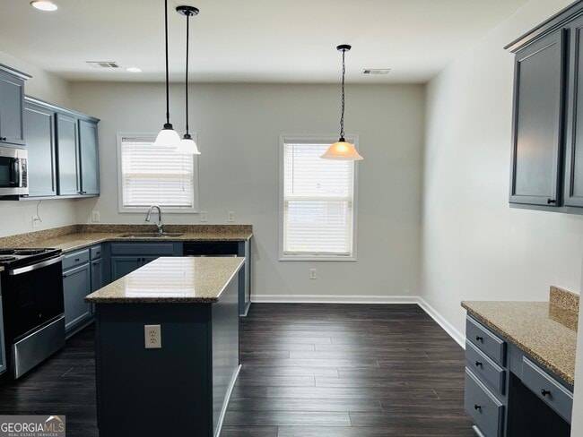 Building Photo - 445 Summerlin Blvd