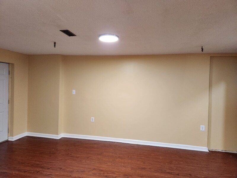 Building Photo - 5252 Daventry Terrace