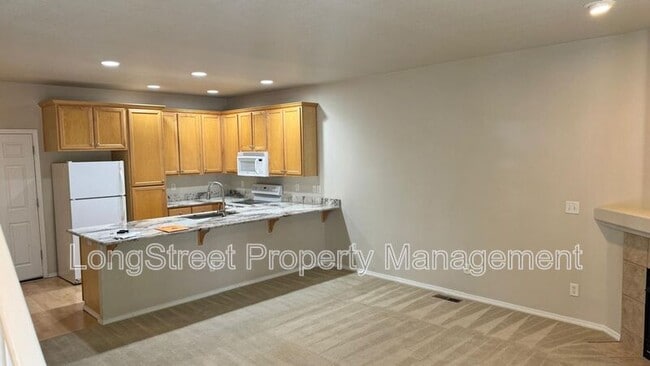 Building Photo - 3157 NW Shooting Star Dr