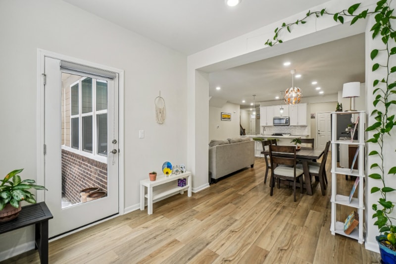 Building Photo - 525 Addison Cir