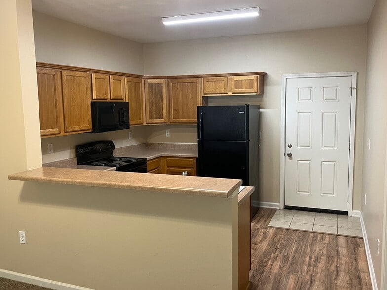 Kithen - 292 Bella Sera Ln