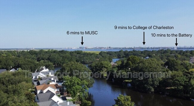 Building Photo - 827 Harbor Pl Dr