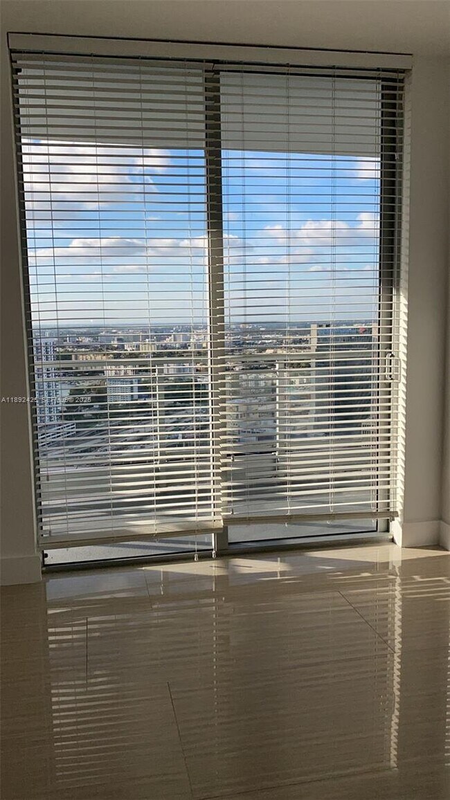 Building Photo - 90 SW 3rd St