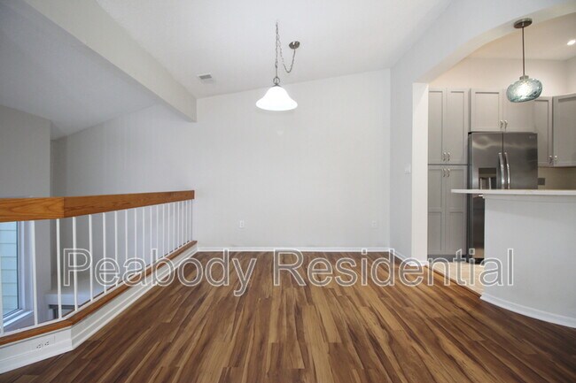 Building Photo - 1956 Villaridge Dr