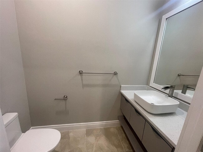 Building Photo - 1807 Brentwood Ct