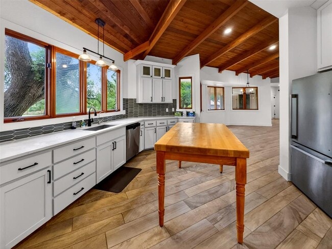 Building Photo - 6106 FM Rnch