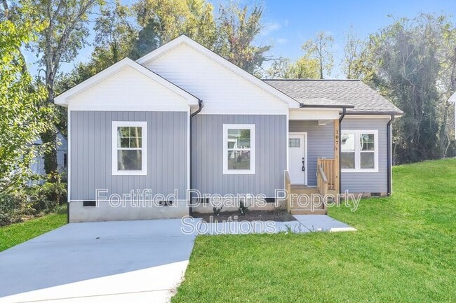 Building Photo - 107 Roanoke St