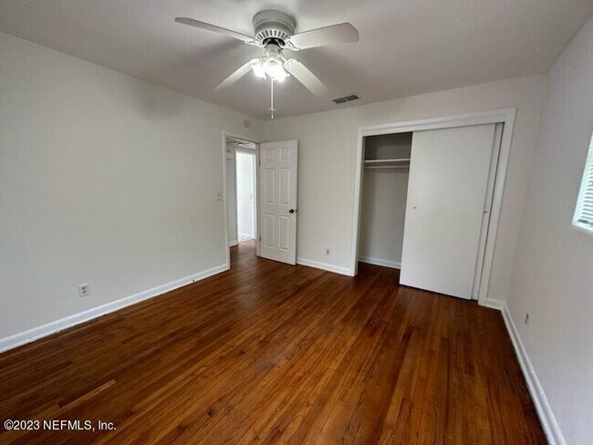 Building Photo - 3427 Rogero Rd