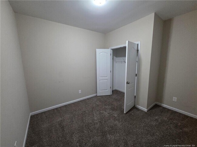 Building Photo - 2044 Stonewash Dr