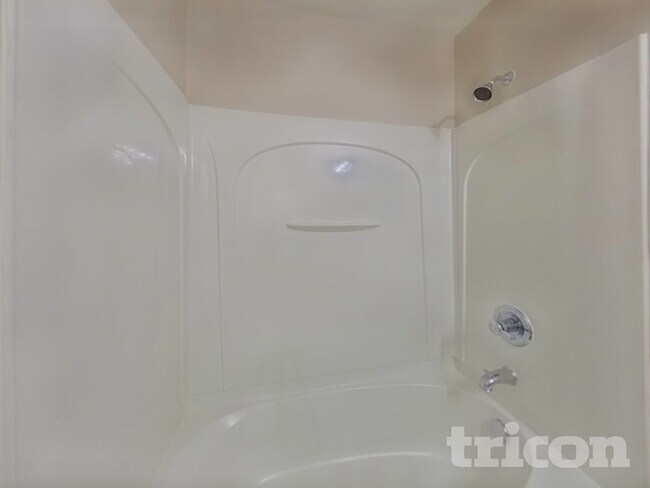 Building Photo - 369 Drooping Leaf Rd