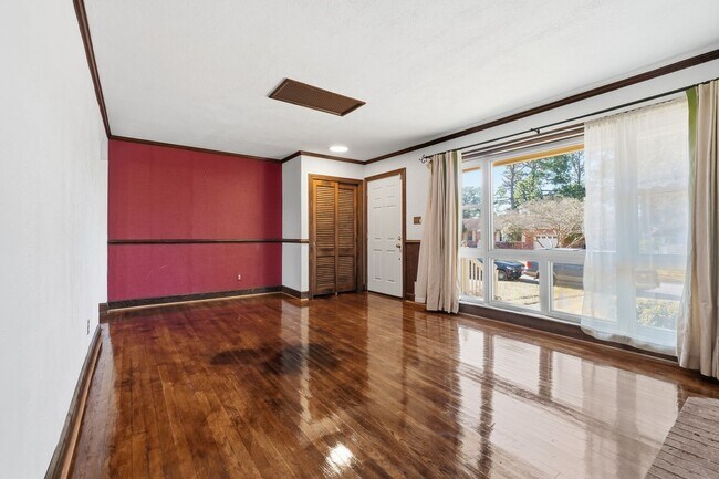 Building Photo - 3 bedroom ranch home in Portsmouth