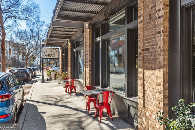 Building Photo - 1446 Metropolitan Ave SE