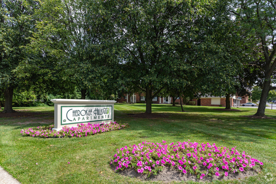 Primary Photo - Cherokee Hills Apartments