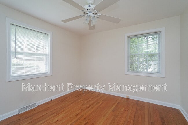 Building Photo - 120 Grove Rd