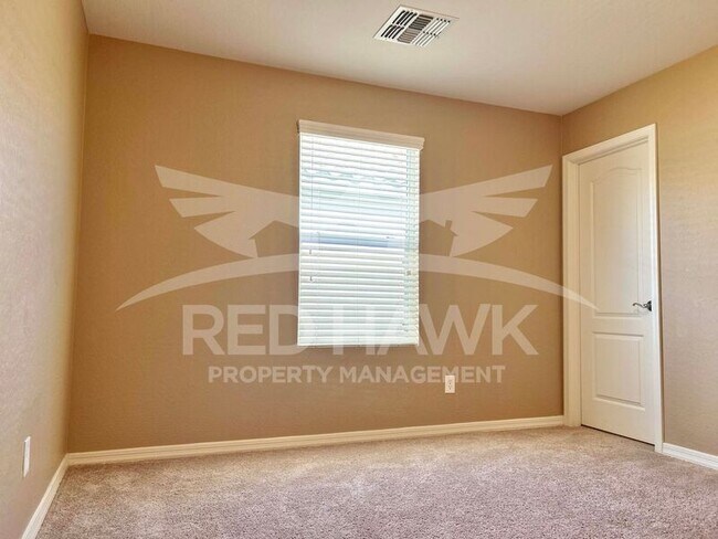 Building Photo - 850 S Henry Ln