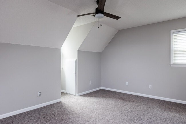 Building Photo - 3832 Doeskin Dr