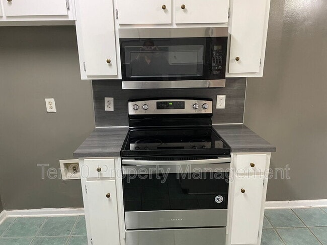 Building Photo - 326 Hardaway Ct