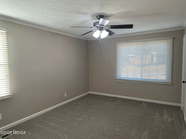 Building Photo - 1943 Northbrook Ave