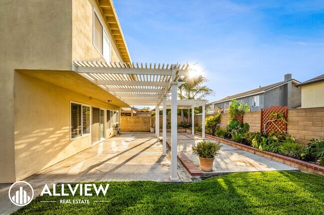 Building Photo - 6351 Glenfox Dr