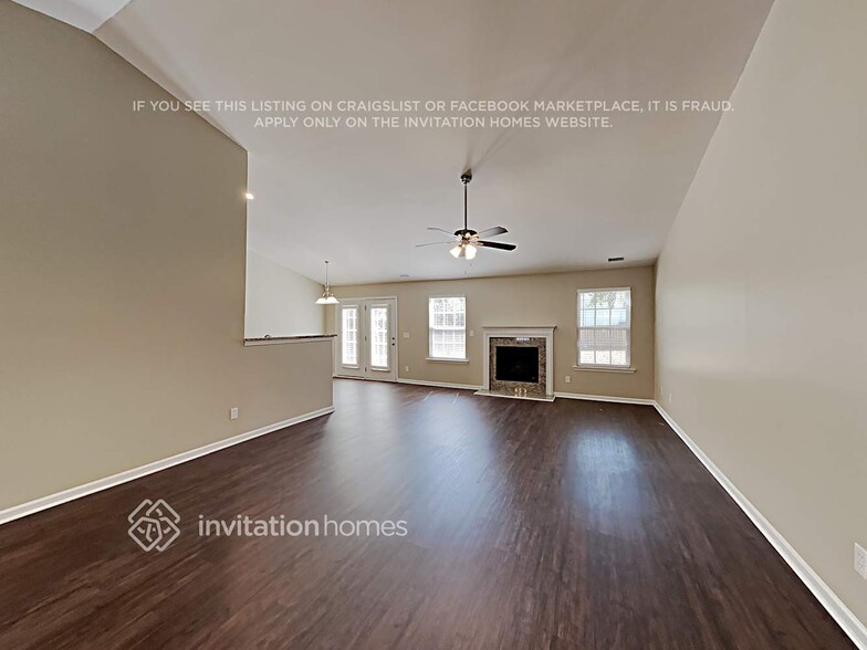 Building Photo - 500 Woodchase Green Dr