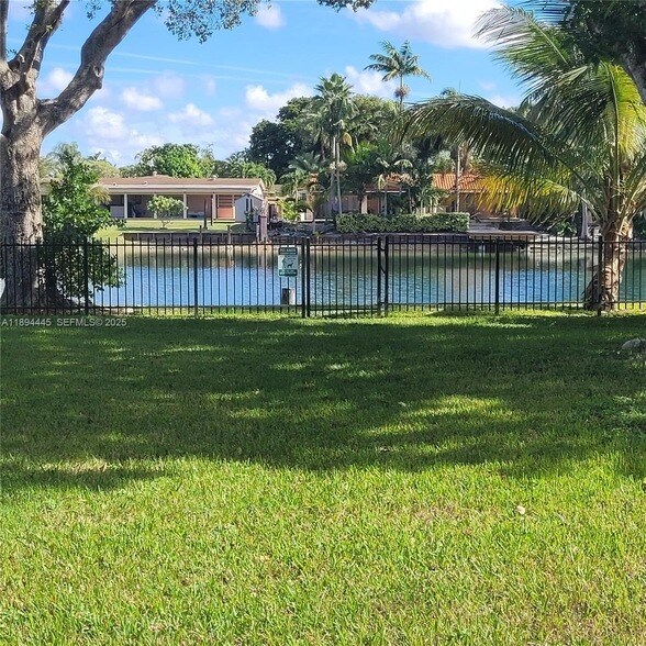 Building Photo - 8301 SW 142nd Ave