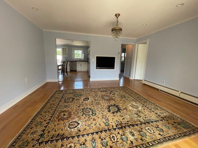 Building Photo - 70 Carroll Ave