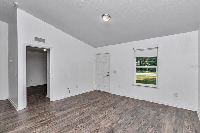 Building Photo - 5936 NW 56th Pl