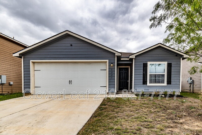 Building Photo - 6223 Lakefront