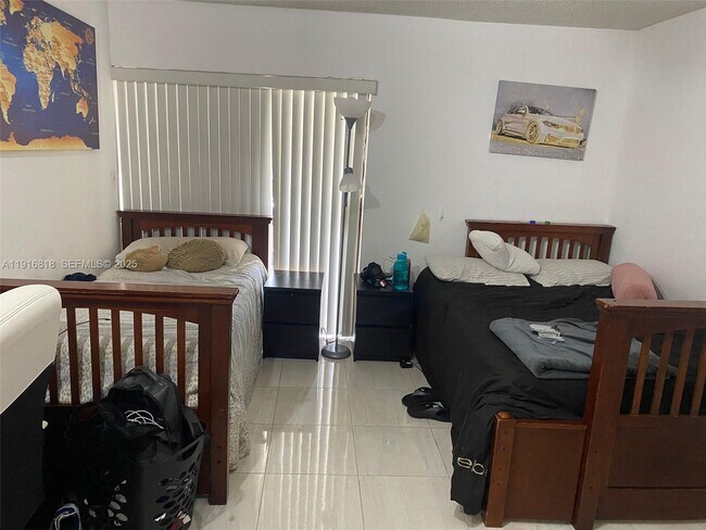 Building Photo - 8933 SW 123rd Ct