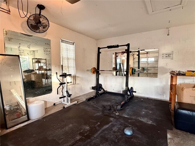 Building Photo - 16215 Bridgecrossing Dr