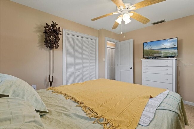 Building Photo - 4020 Palm Dr