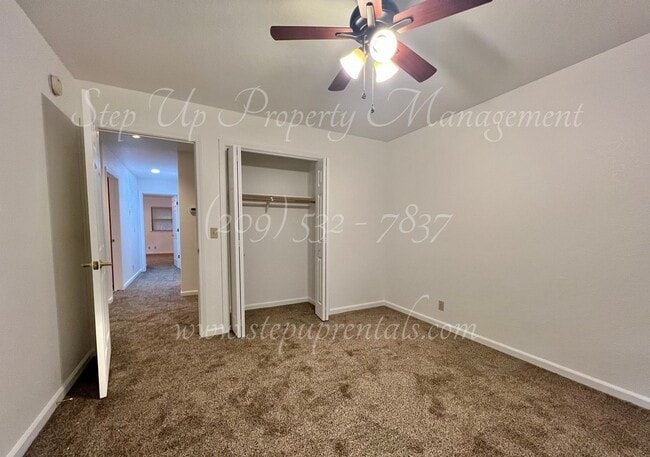 Building Photo - Cozy and Charming 3 Bedroom 2 Bathroom in ...