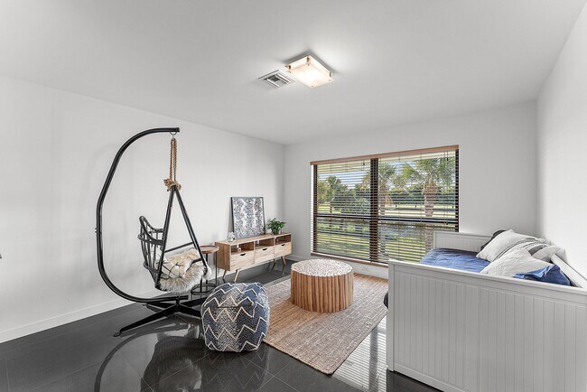 Building Photo - 3804 N Quail Ridge Dr