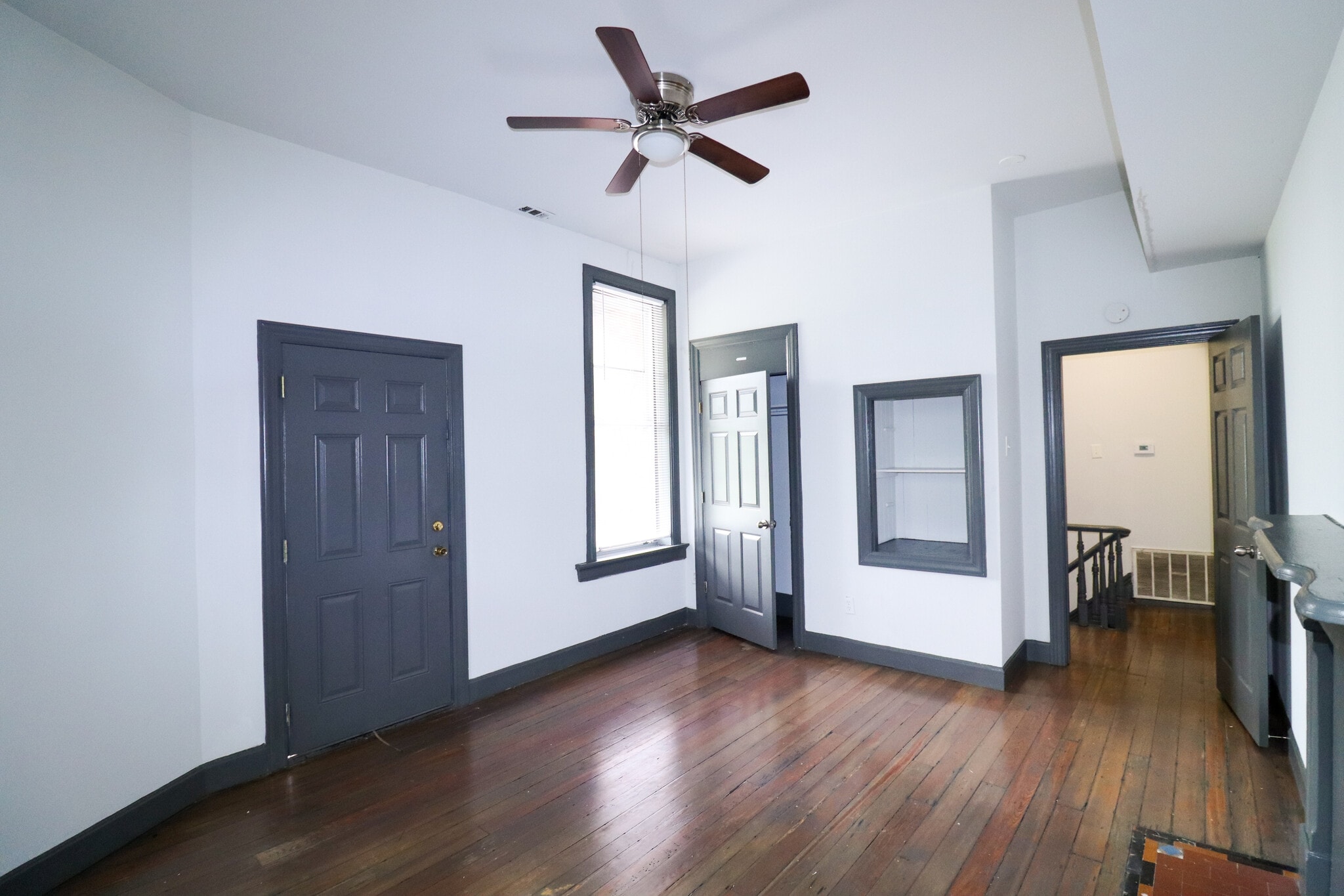 Building Photo - 1 W McMillan St