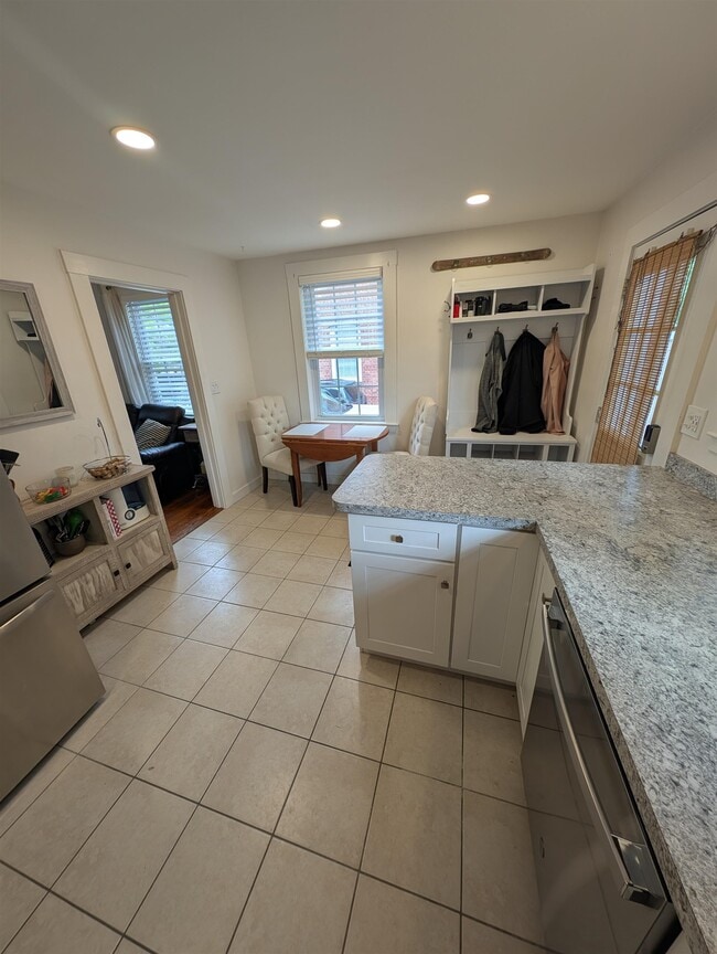 Building Photo - 67 Porpoise Way